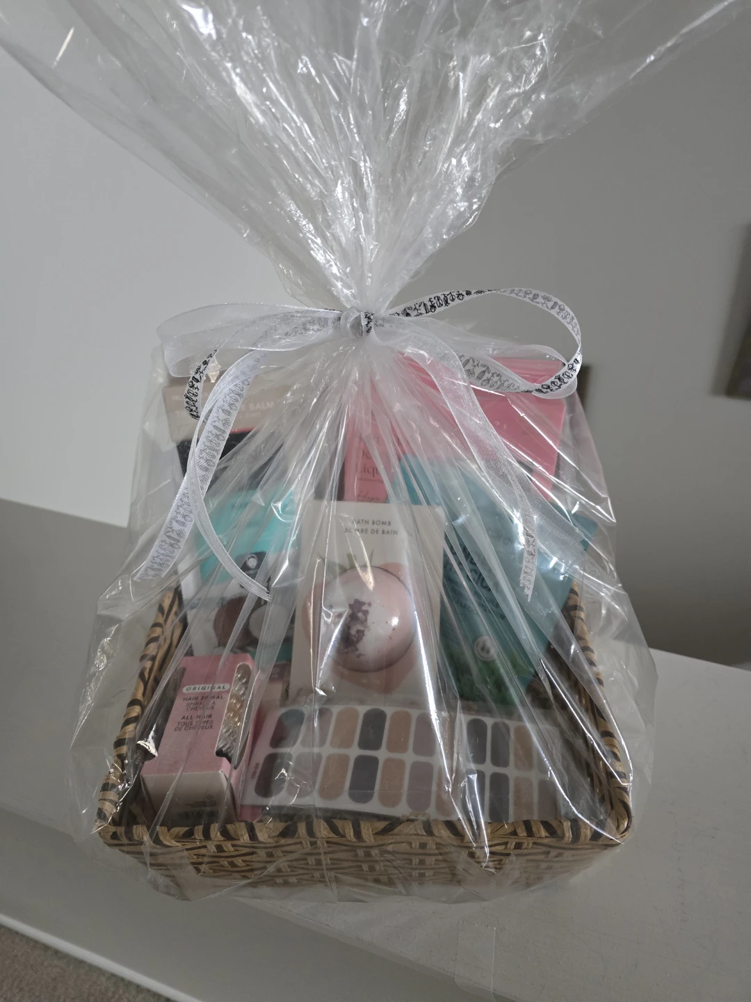 Beauty Gift Basket - photo 2