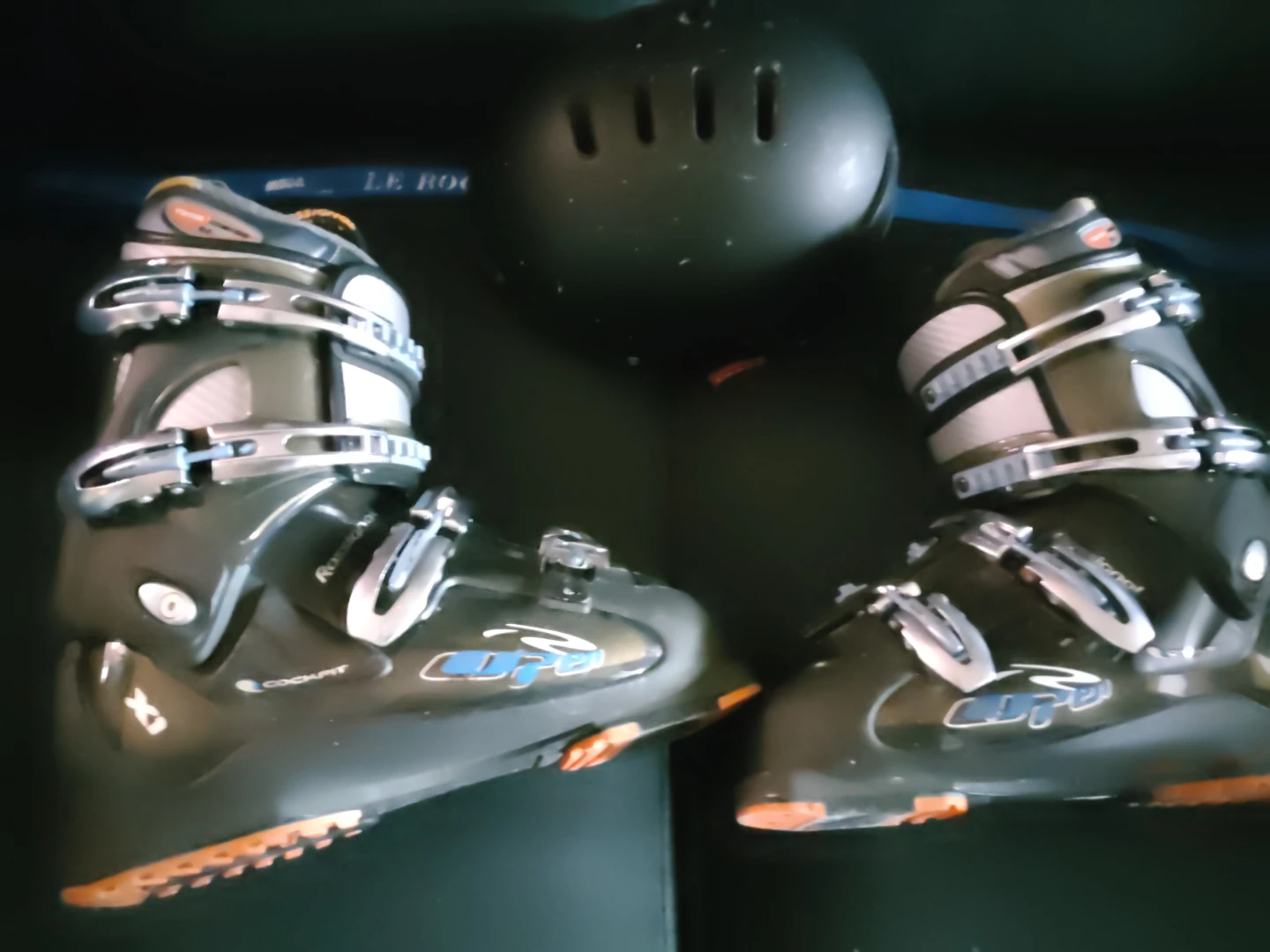 Rossignol X1 Ski Boots and Helmet - photo 2