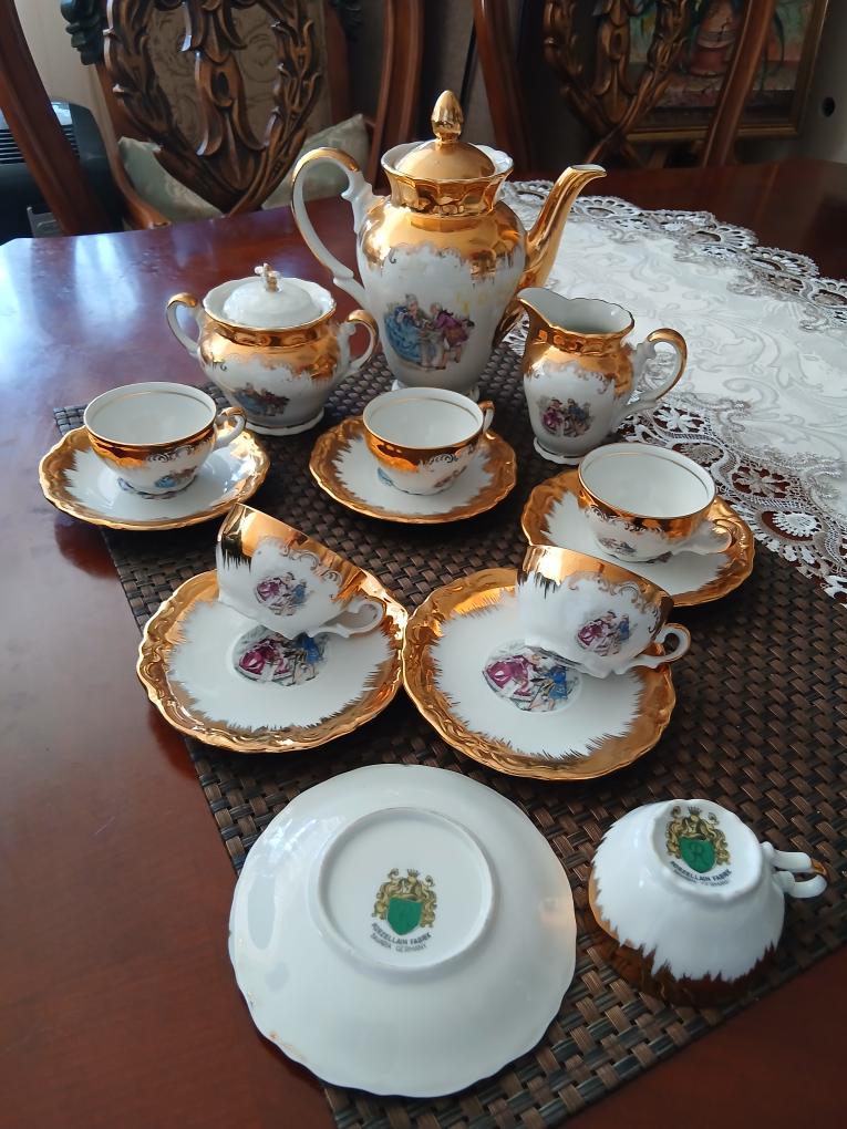 Porzellan Fabrik Bavaria Germany Tea Set