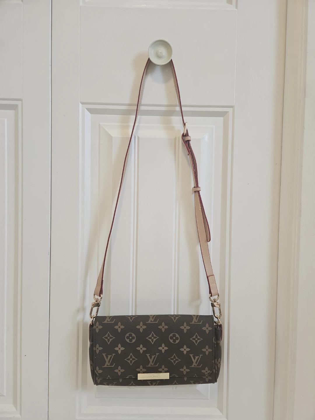 Louis Vuitton Monogram Pallas Clutch