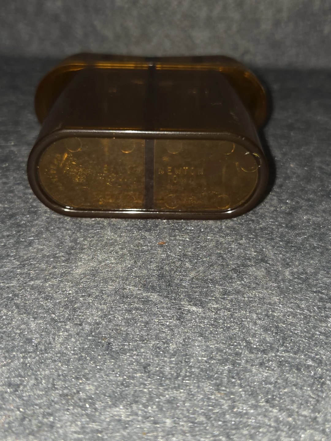 Vintage Amber Plastic Jet Realty  salt and pepper shakers - photo 4