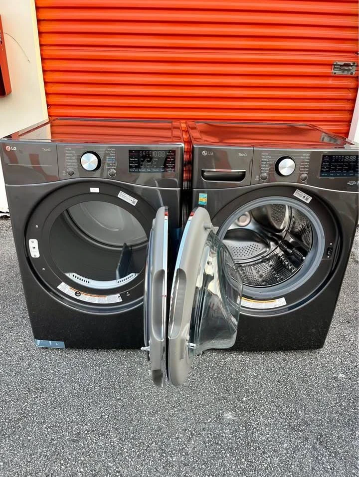 LG ThinQ Washer and Dryer Set - photo 3