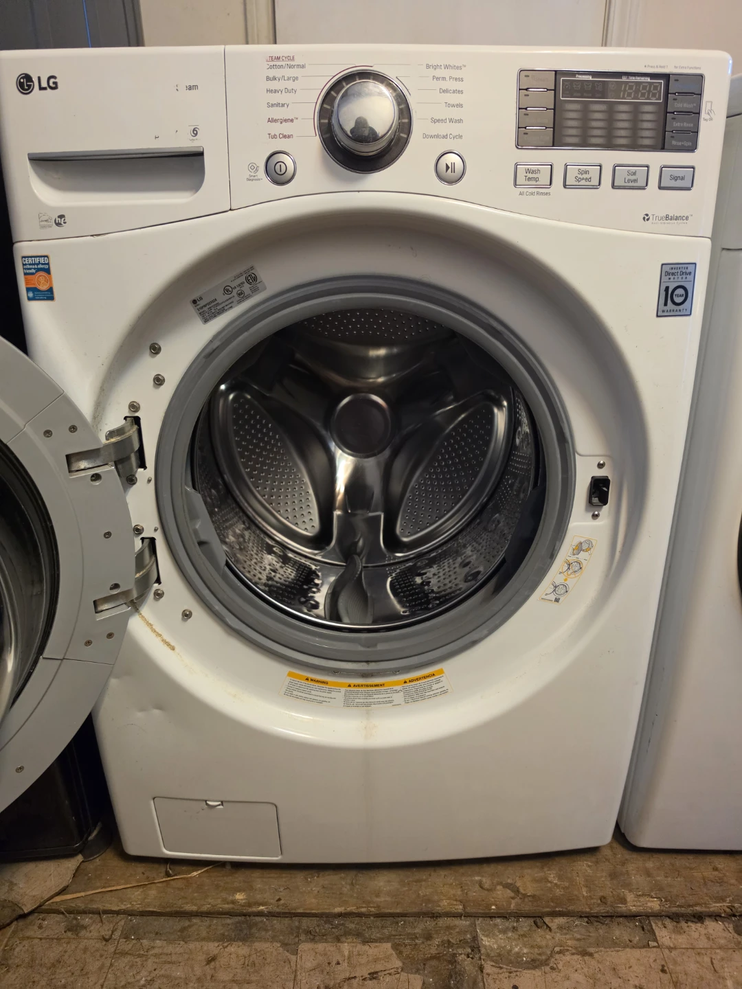 LG Washer and Dryer Set - photo 4