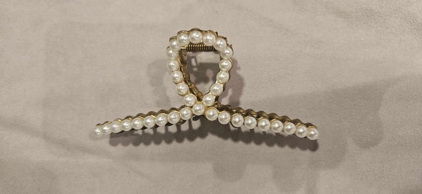 Pearl Claw Hair Clip free with any item purchased