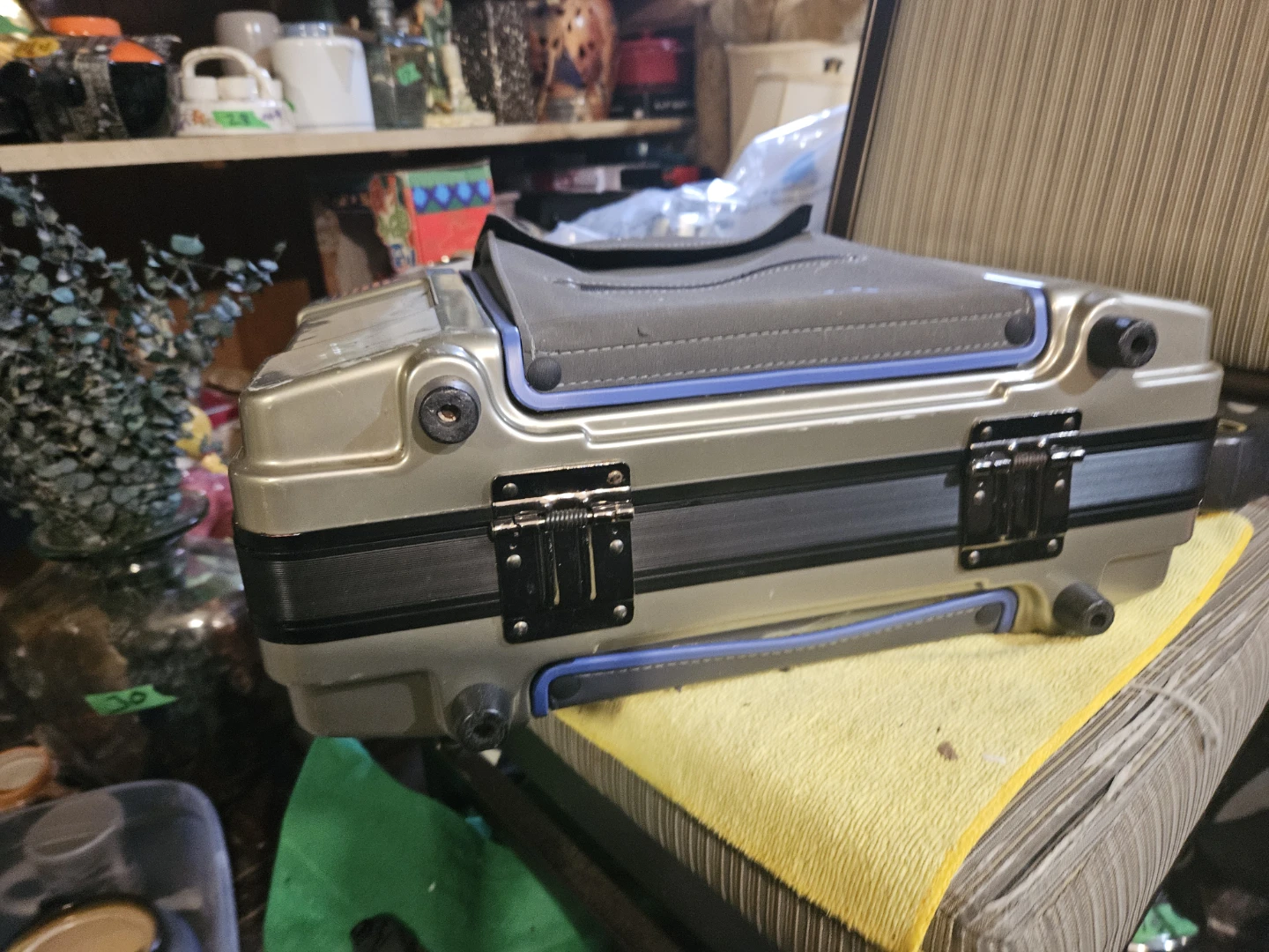 Sony Video 8 Camcorder with Hard Carrying Case - photo 4