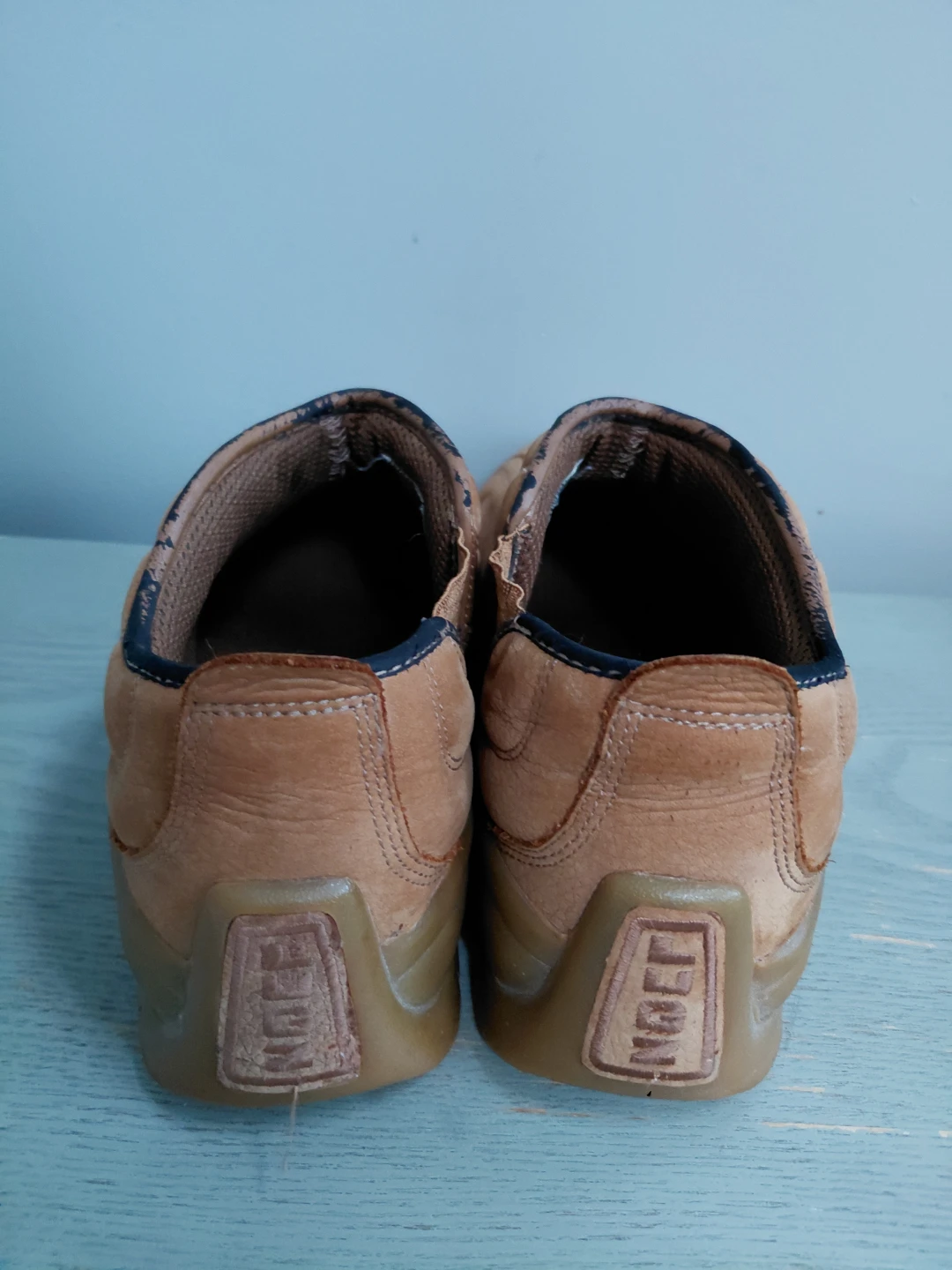 Noel Tan Leather Slip-On Lugs - photo 3