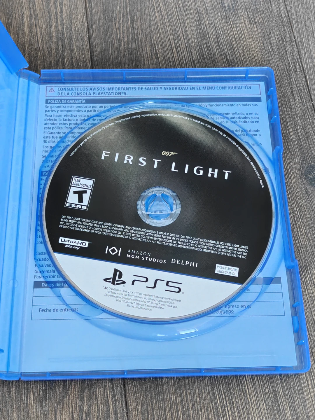 007 First Light for PlayStation 5 (PS5) - photo 2