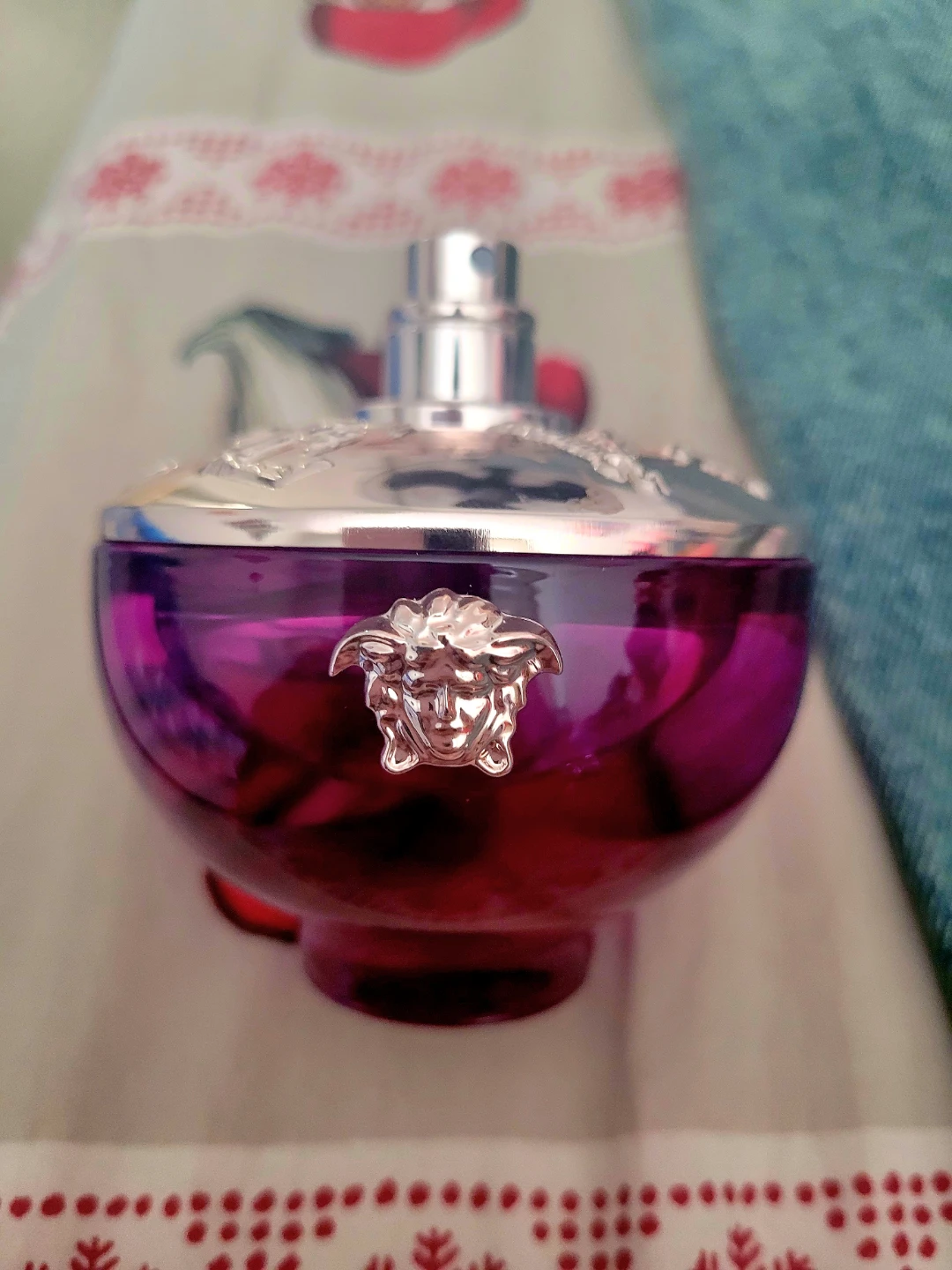 Versace Dylan Purple Eau de Parfum
