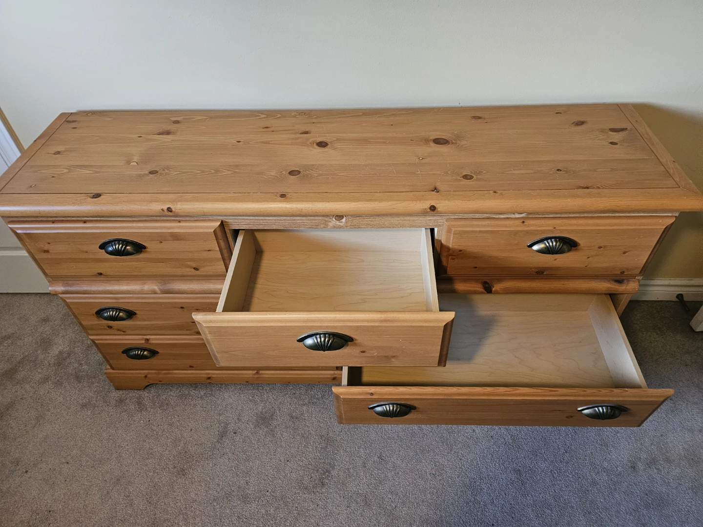 Light Honey Brown Pine Dresser - photo 3
