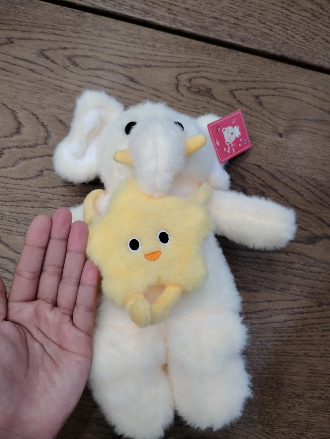 A plush 🧸 elephant with a small star ✨ accessorie - photo 2
