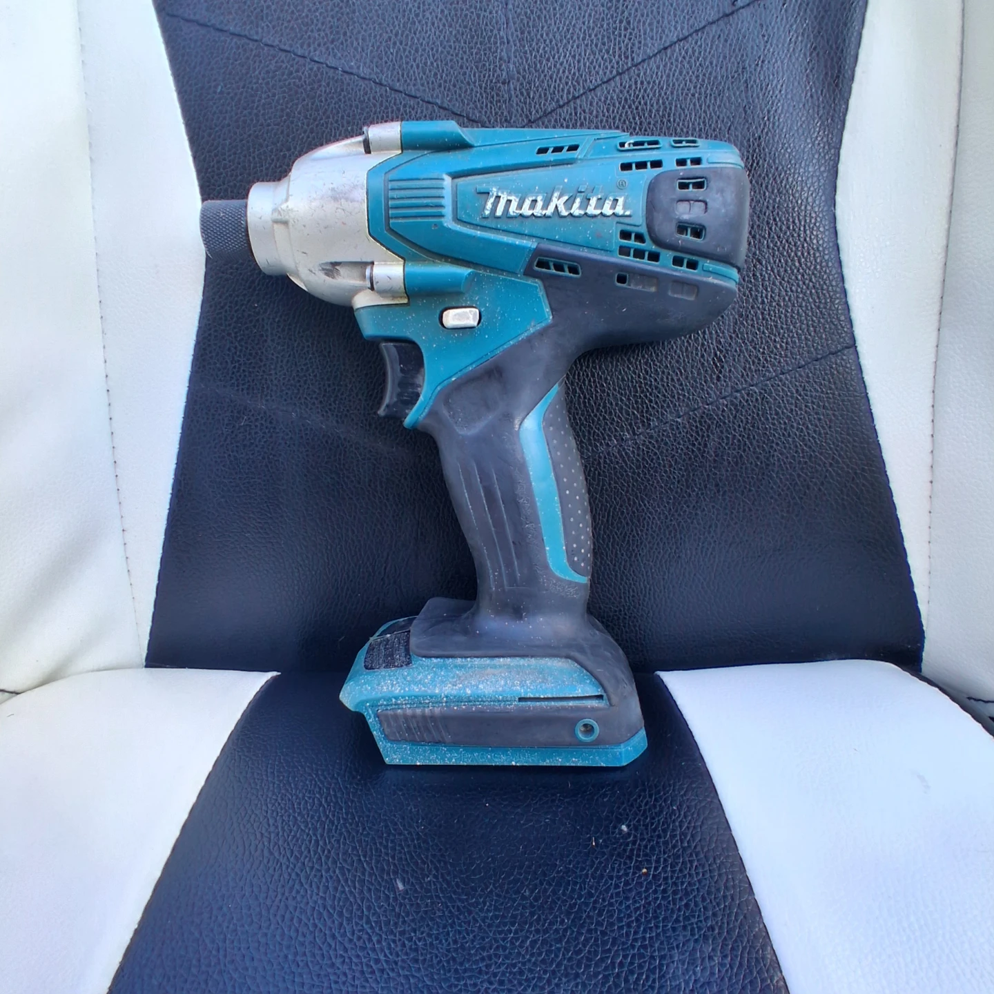 Makita 18V Impact Driver DT02 - photo 5