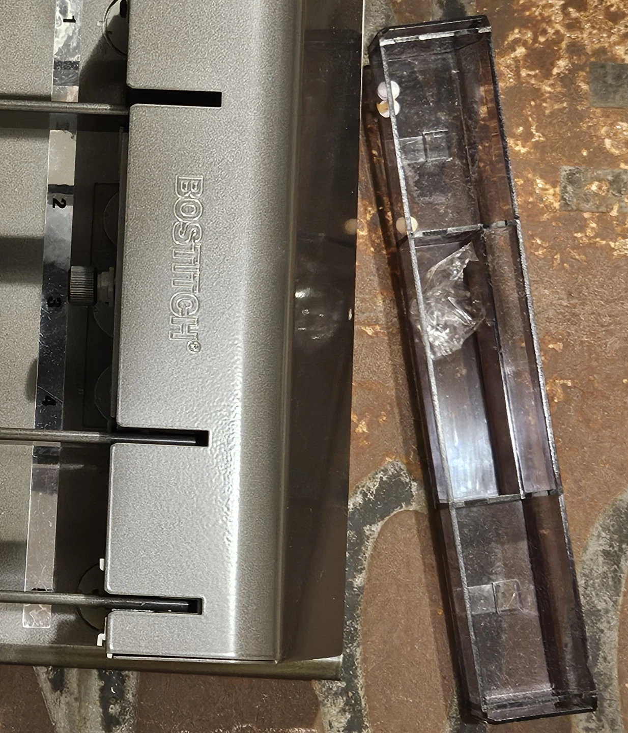 Bostitch Antimicrobial Heavy Duty 4 Hole Punch - photo 4