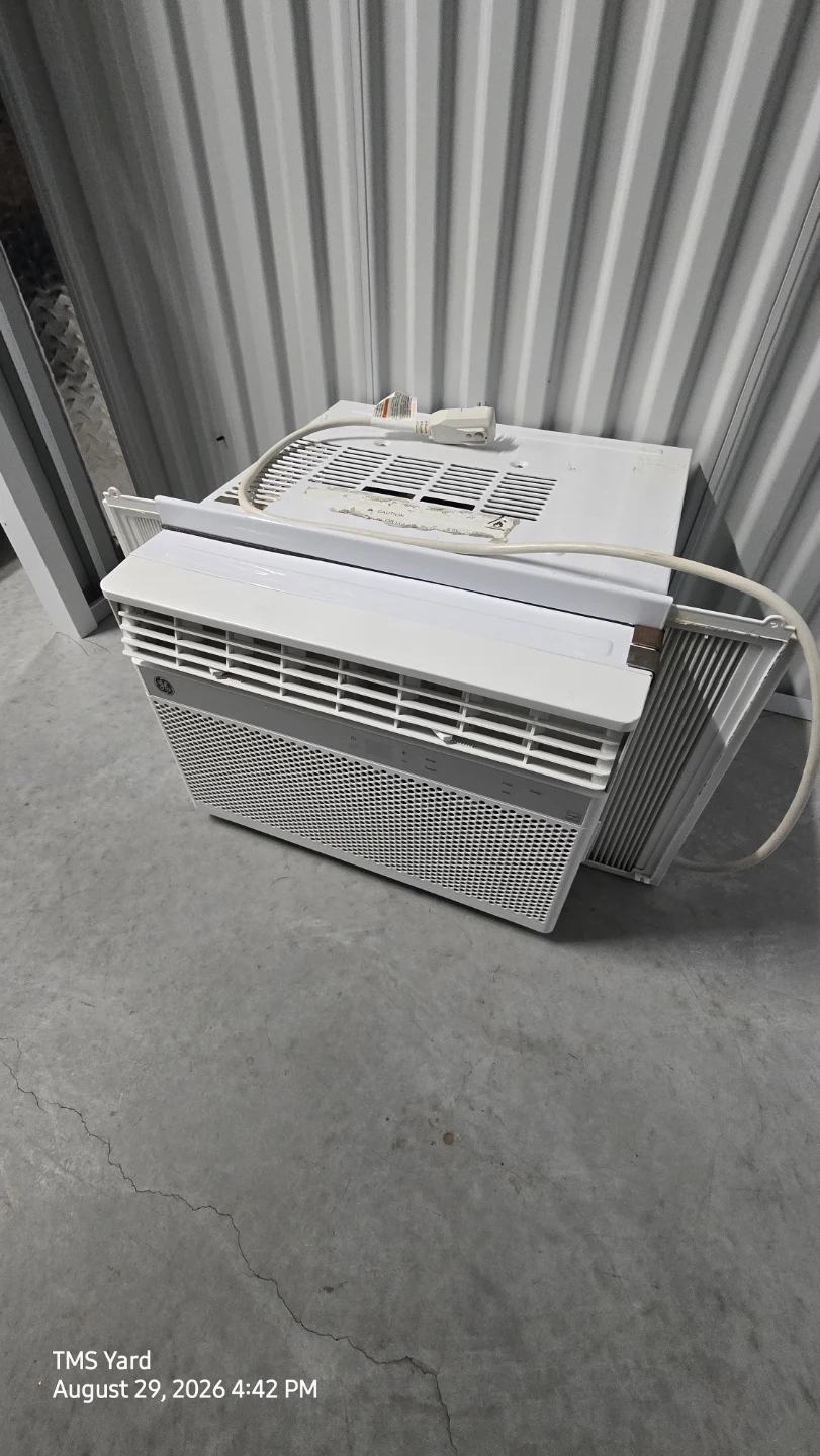 GE Window Air Conditioner - photo 2