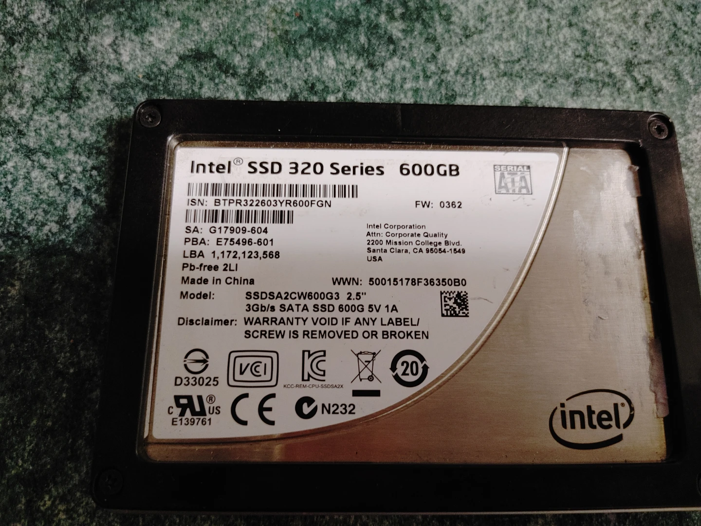 600gb Ssd Sata Intel ( 99% health )