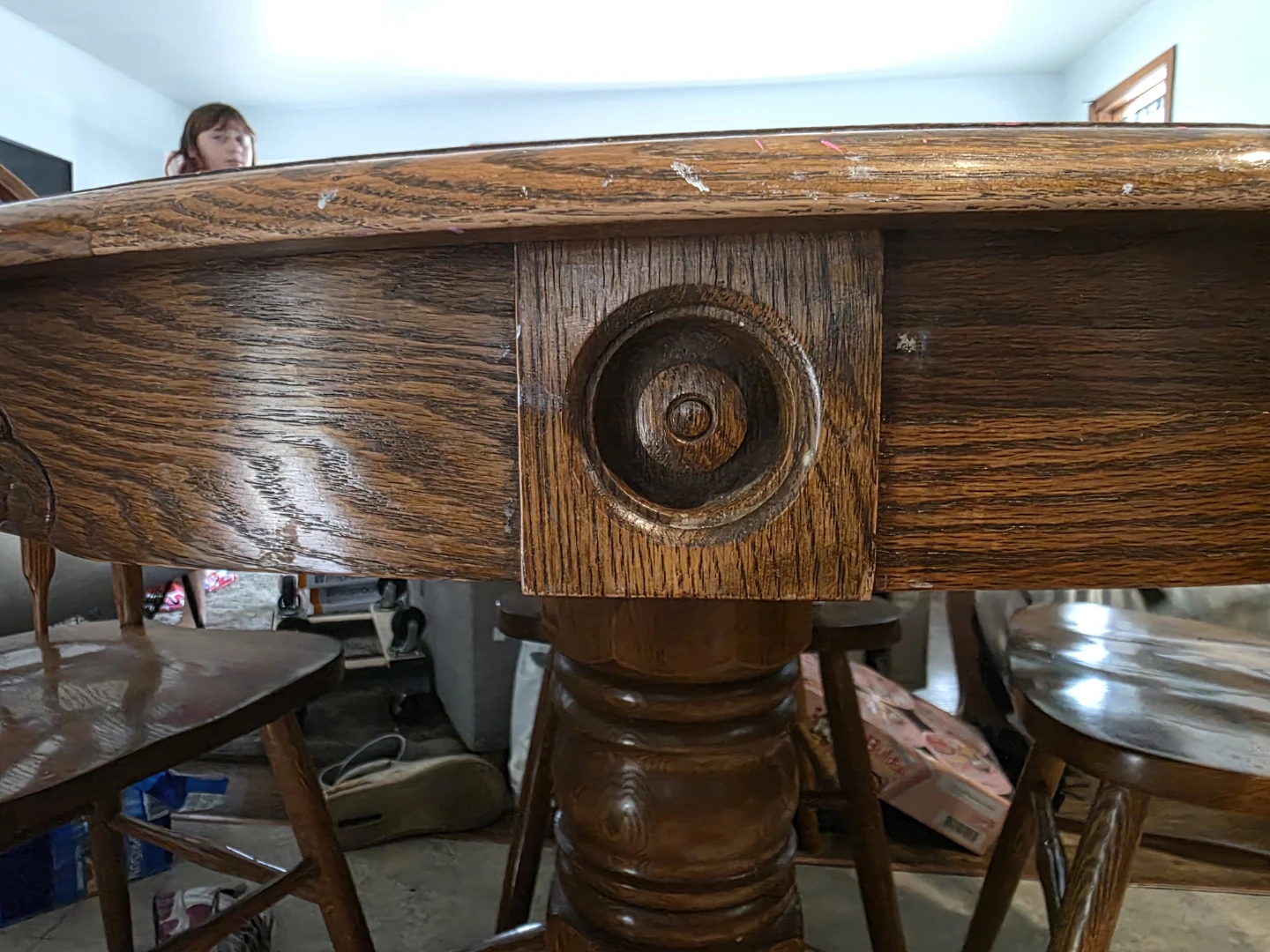 Solid Oak Round Dining Table and Four Chairs - photo 3