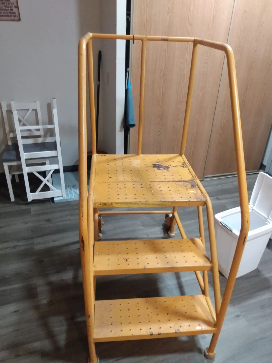 Mobile Industries Rolling Safety Ladder - photo 5
