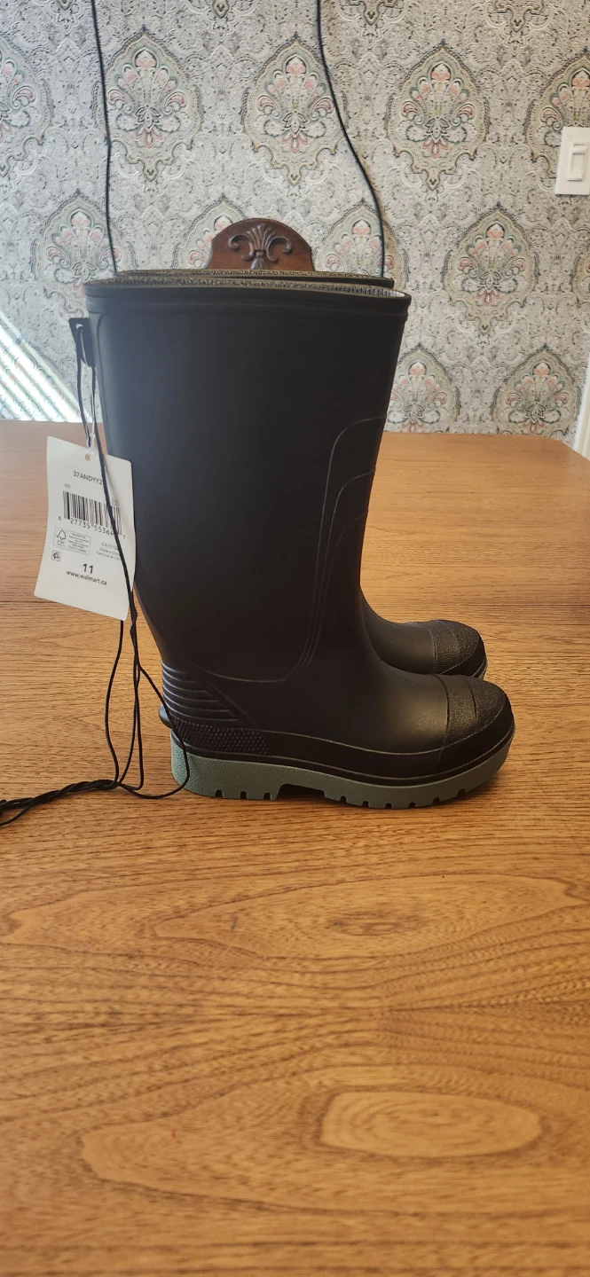 Brand New Kids Rain Boots Size 11