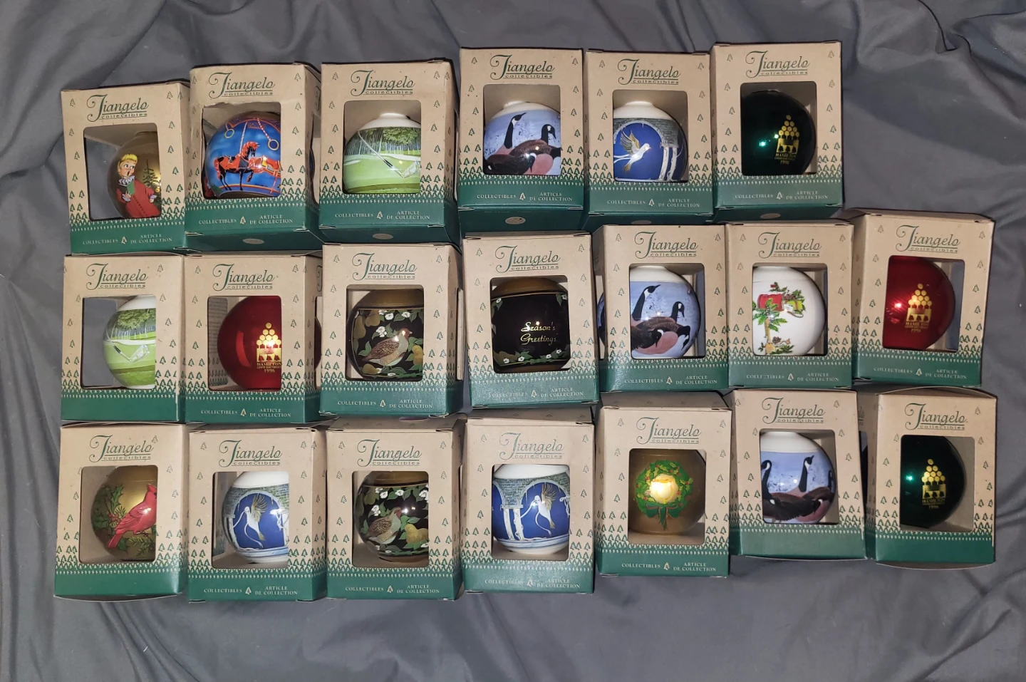 22 Tiangelo Collectibles Christmas Ornaments
