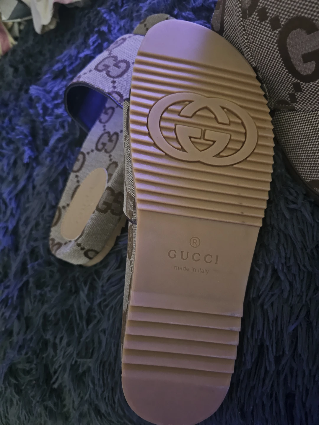 Gucci GG Canvas Slides and Baseball Cap Set - photo 3