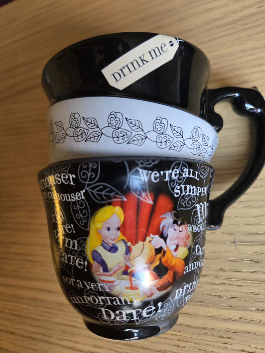 Disney MUG Alice In Wonderland - photo 4