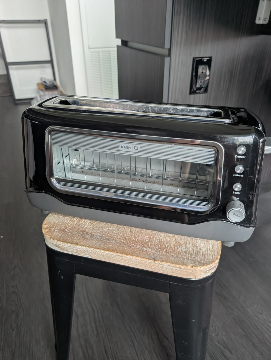 Dash Clear View Compact Toaster