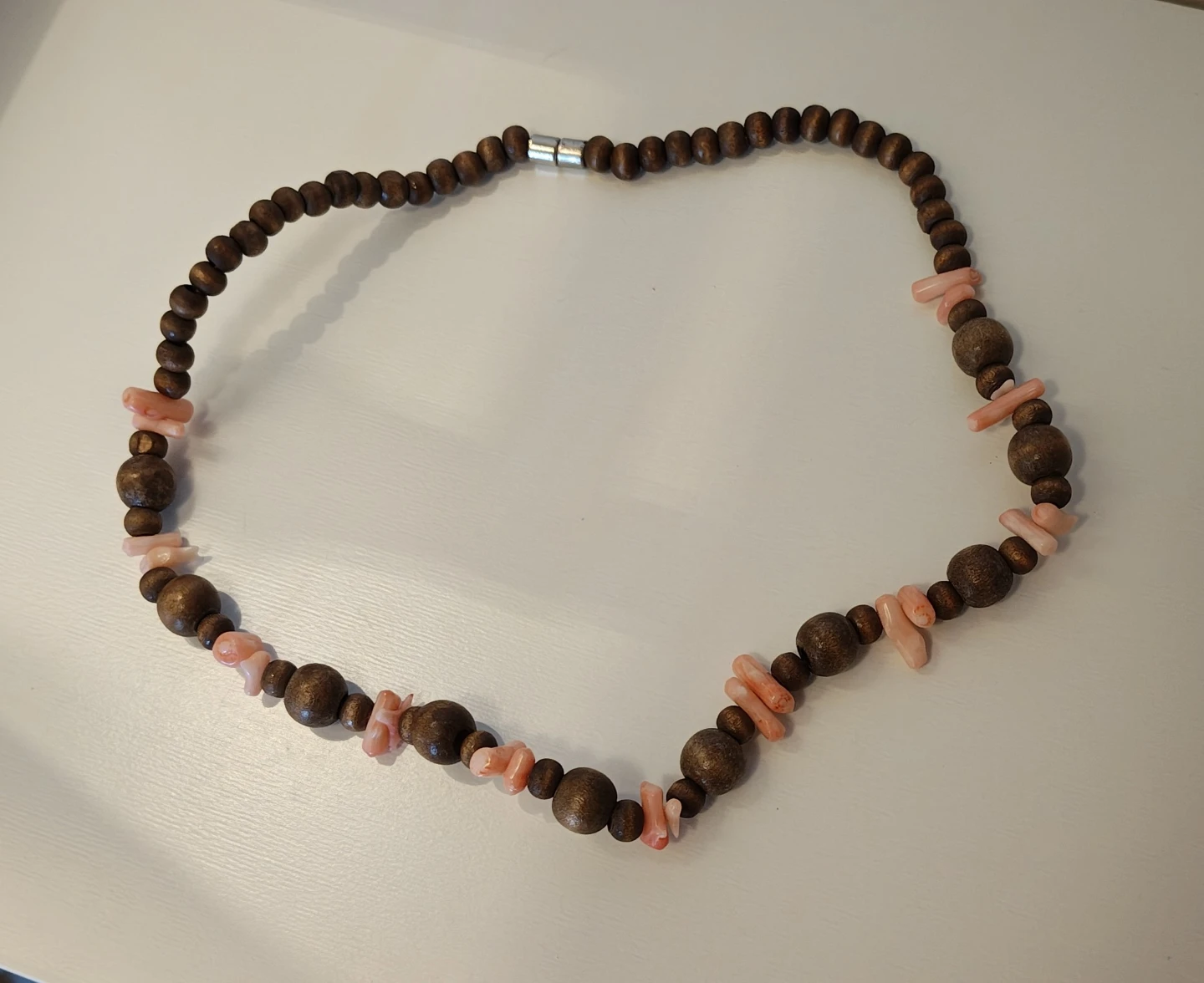 New 🪸 Coral Chip Beads w/Wood Beads Necklace