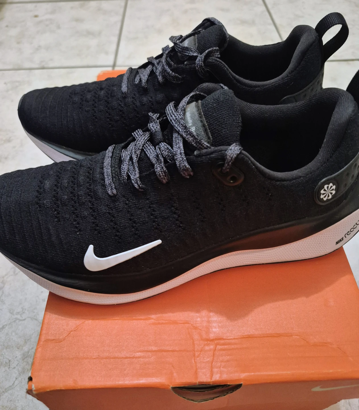 BNIB)Nike 7.5 ReactX Infinity Run 4 Women's Running Shoes