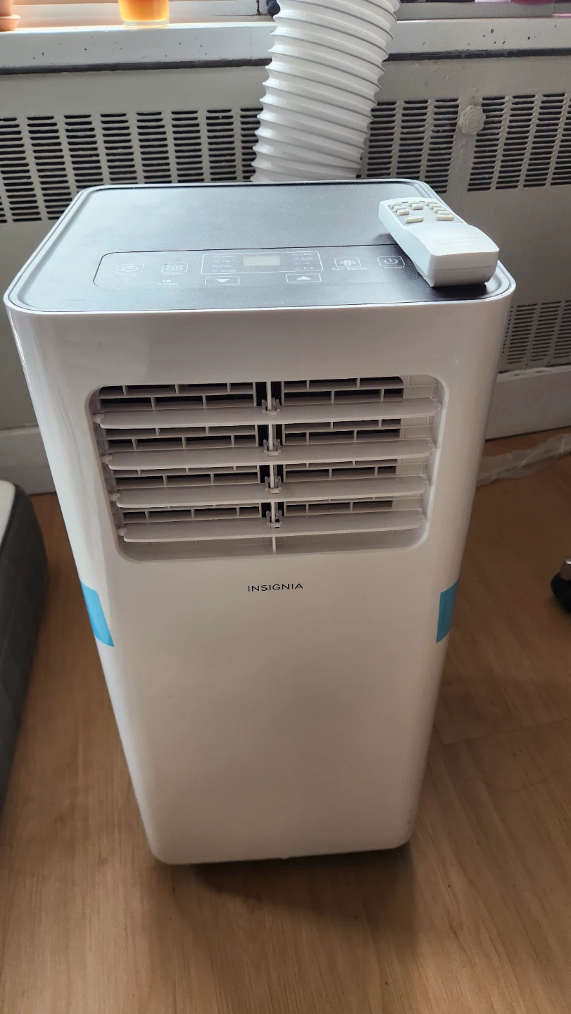 Insignia 8,000 BTU Portable Air Conditioner - photo 3