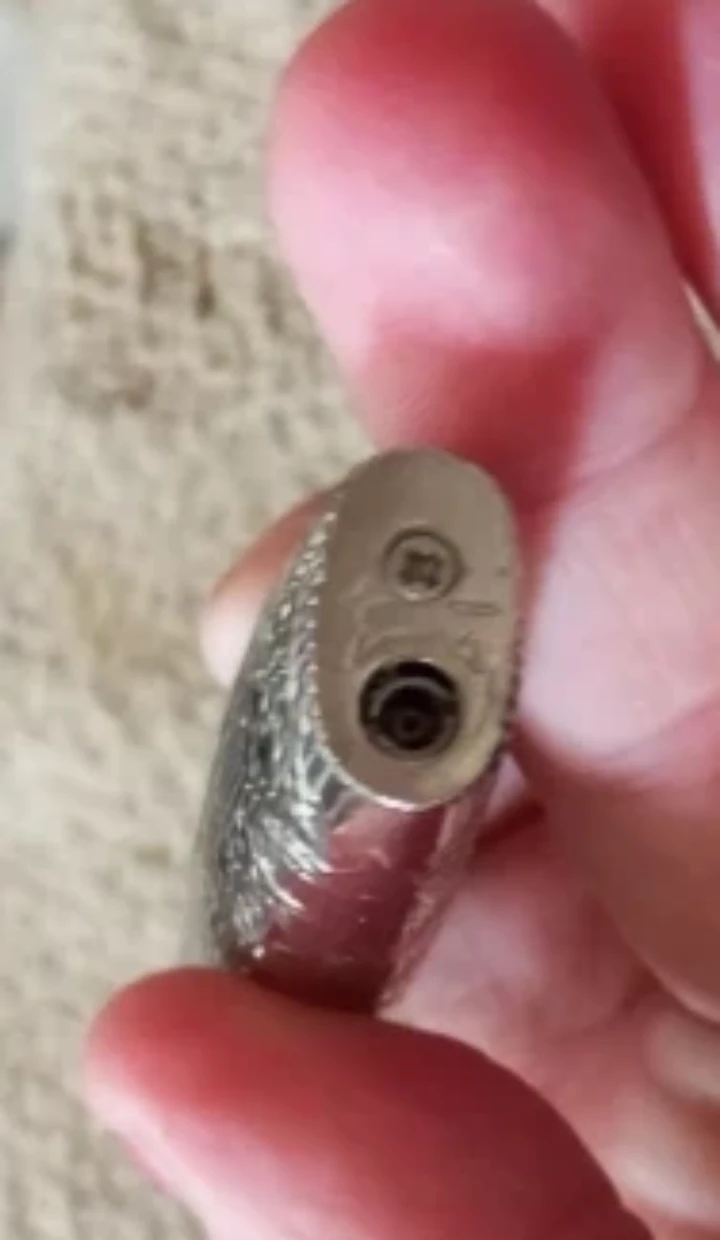 Silver patterned butane refillable lighter - photo 3