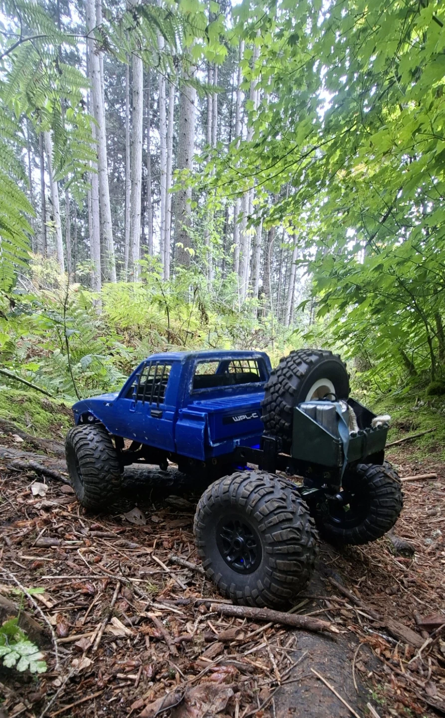 WPL-C24 RC Truck with scale accessories