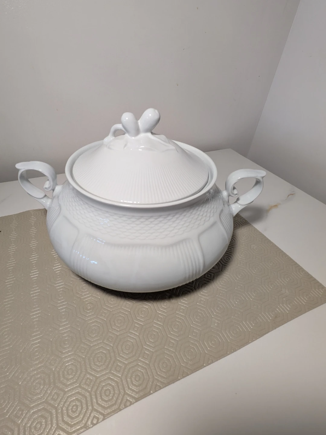 Crown Imperial Fine China Tureen - photo 3