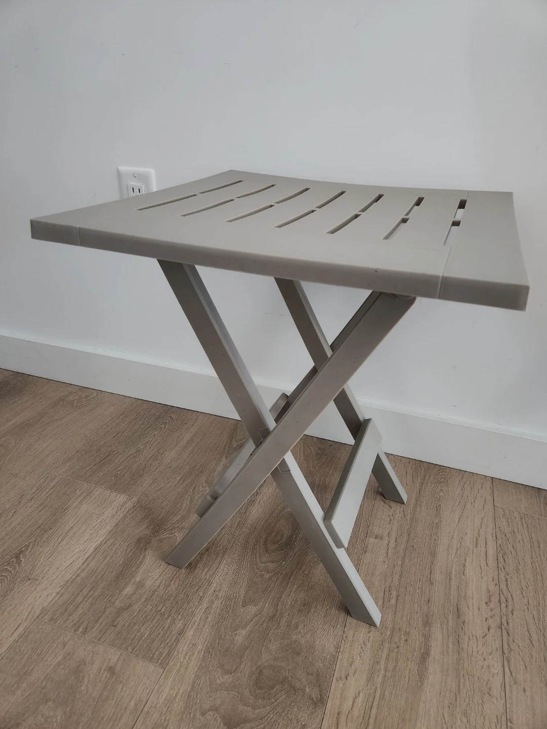 BRAND NEW Grey folding side table - photo 4