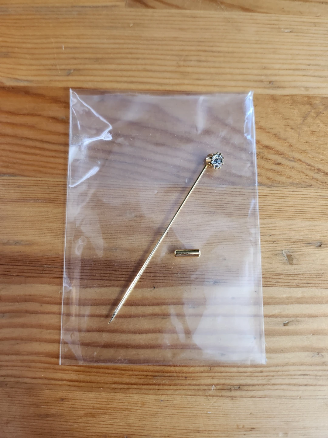 Vintage Gold-Tone Stick Pin with Australian Crystal Rhinestone - photo 2