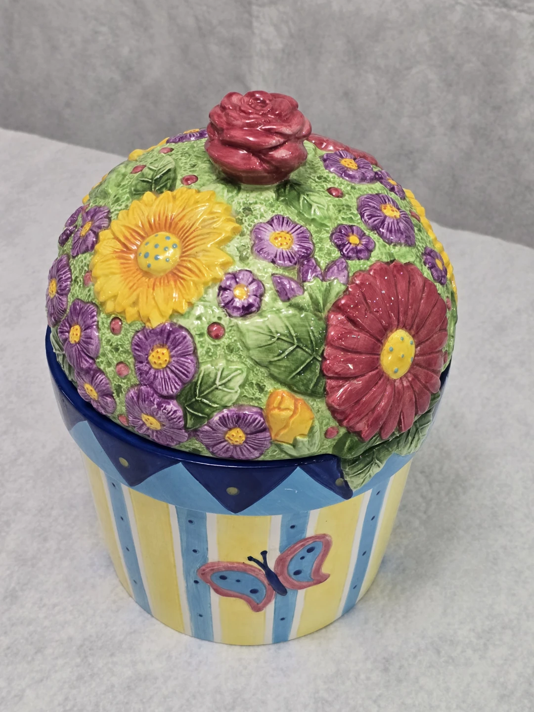 Vintage Cooks Club Flower Cookie canister Tulips Roses butterfly