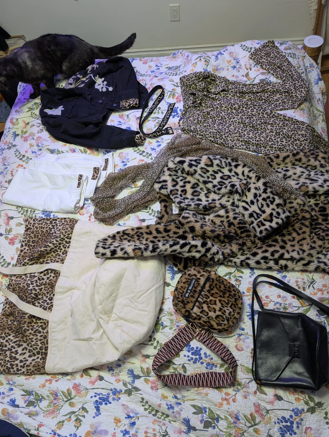 Leopard print clothes - photo 2