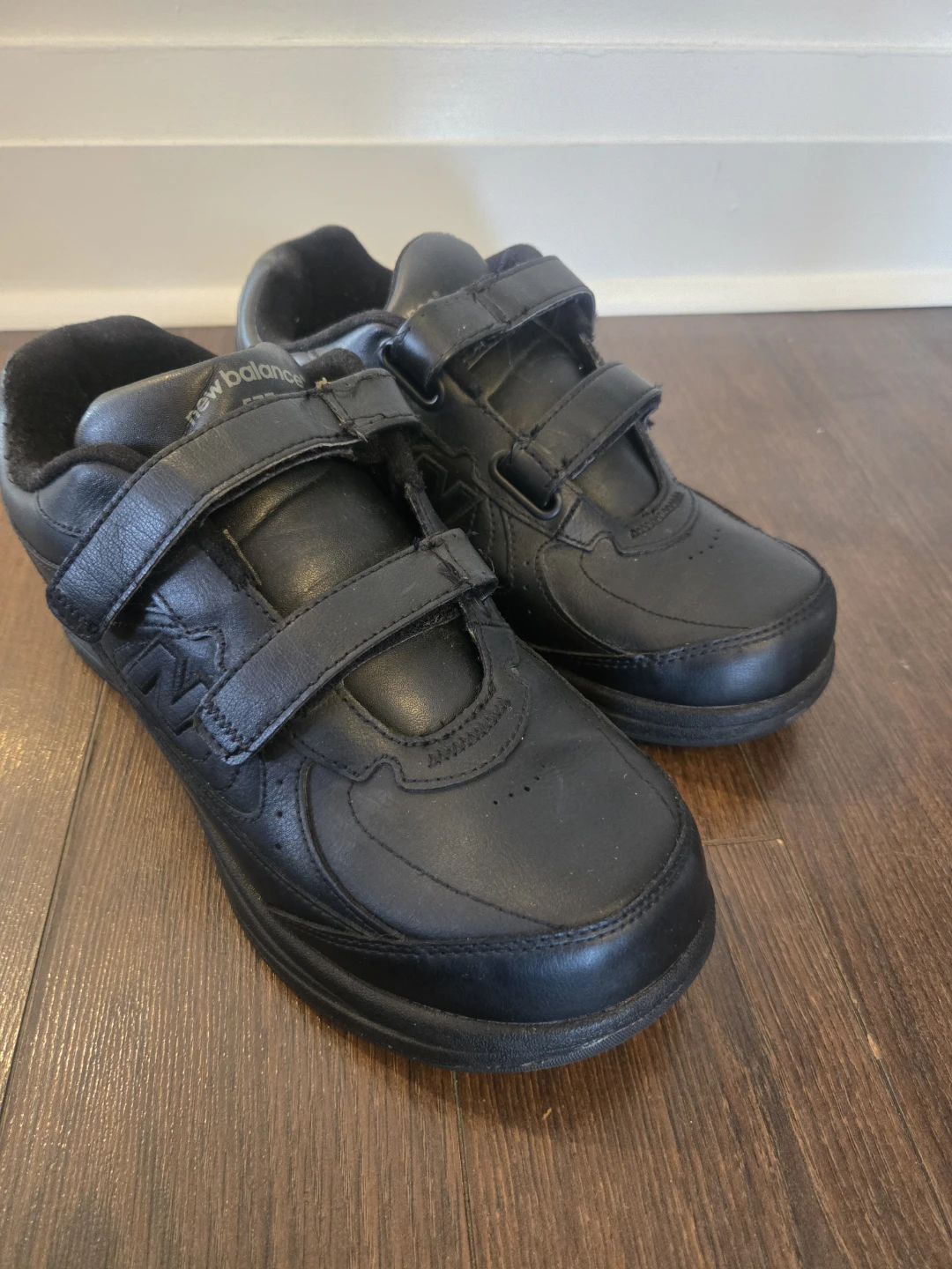 Men's Casual Shoes/Sneakers and Flip Flops