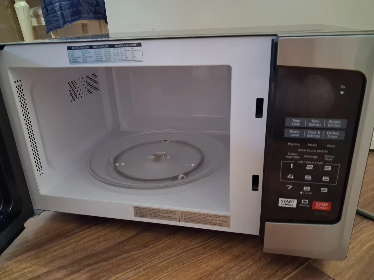 Toshiba Microwave - photo 4