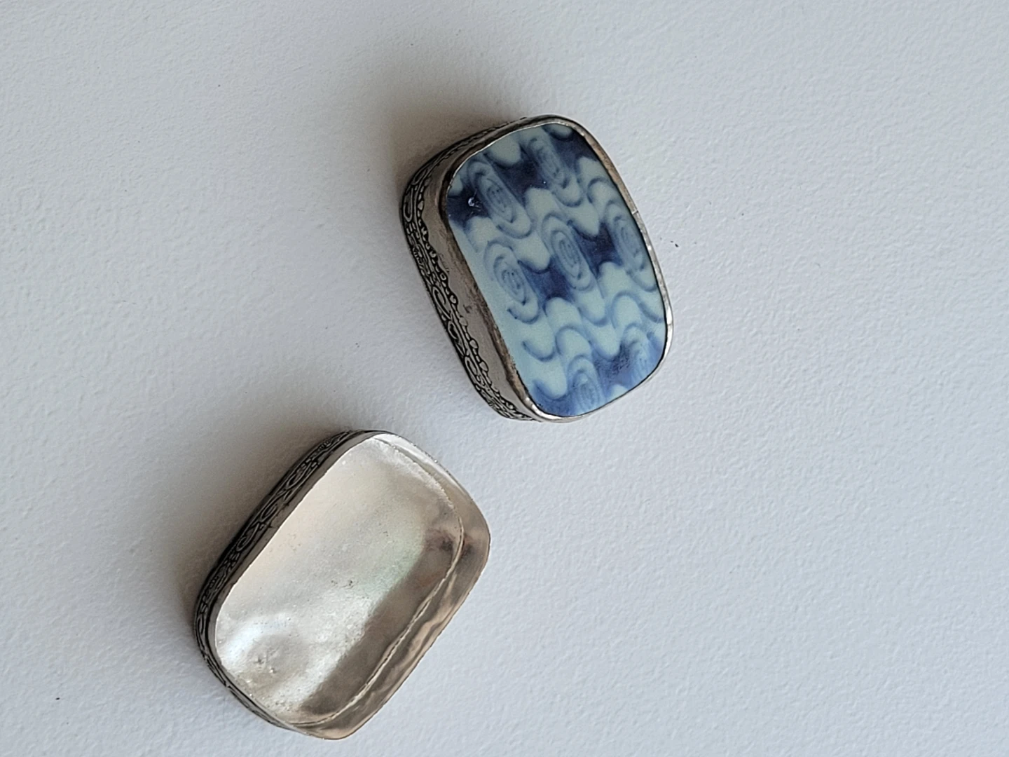 Vintage Silver Chinese Chinoiserie Shard Box.Ring or pill box