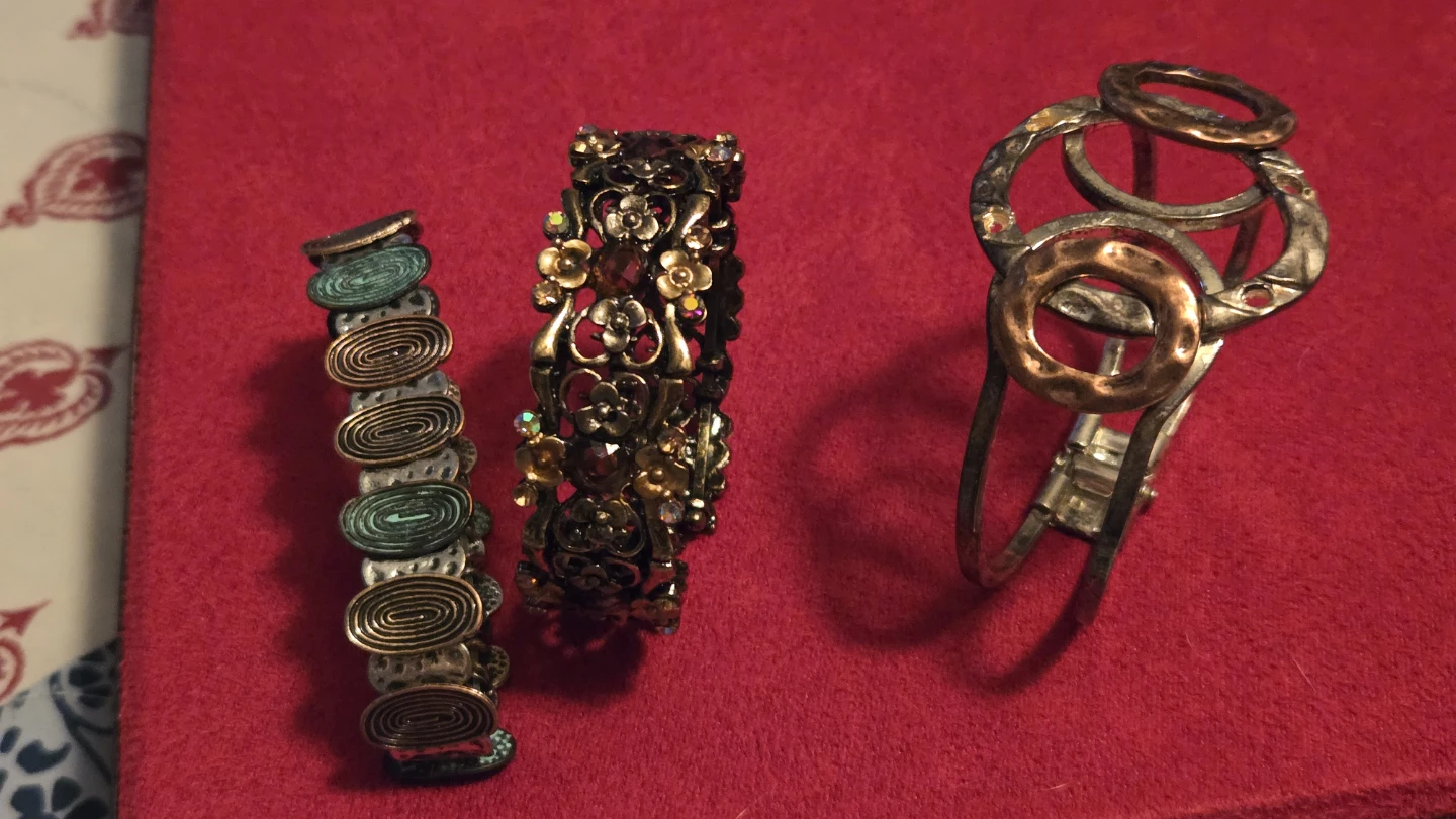 Set of three fashion bracelets