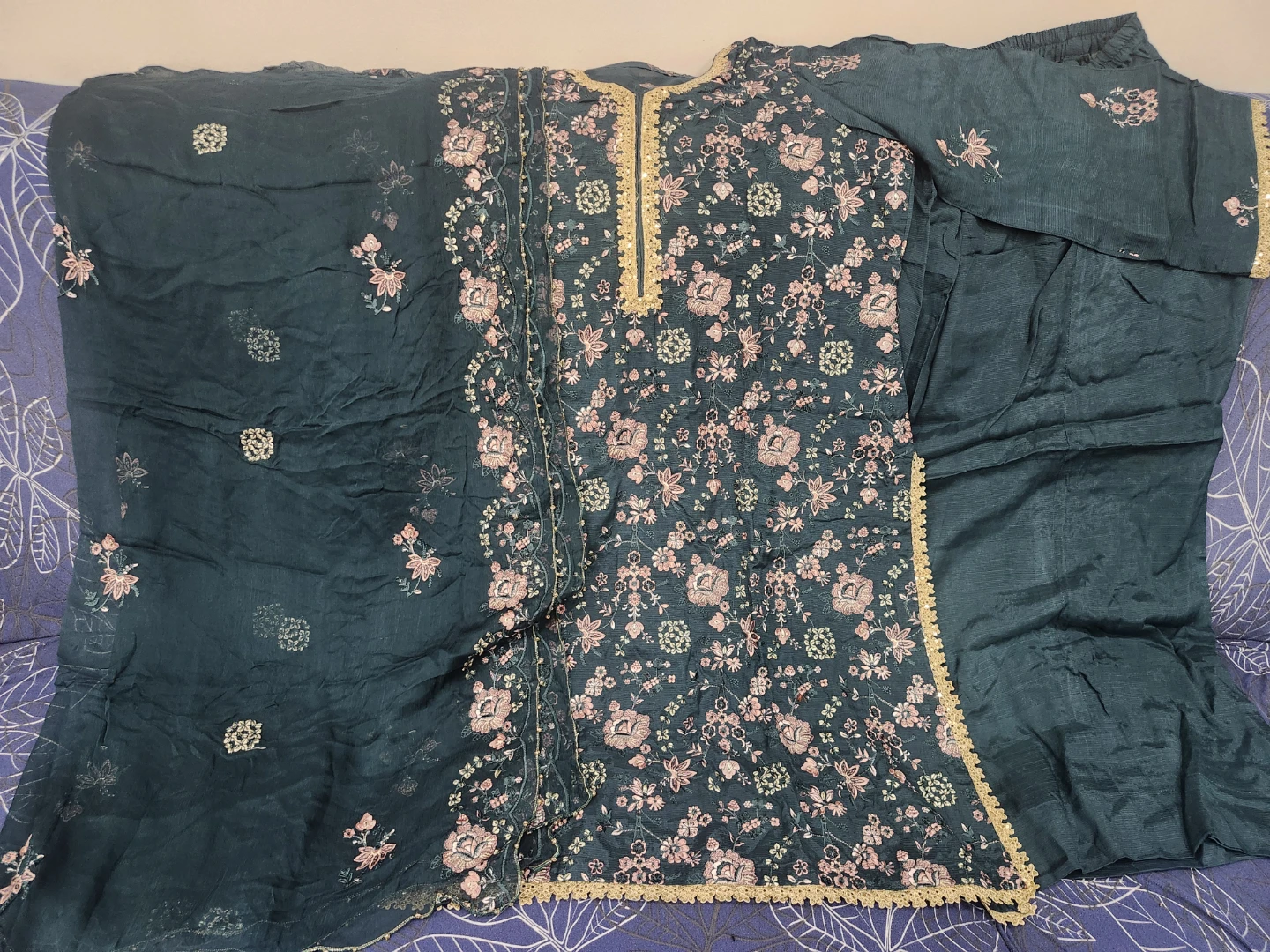 Embroidered Dark Green  suit - photo 5
