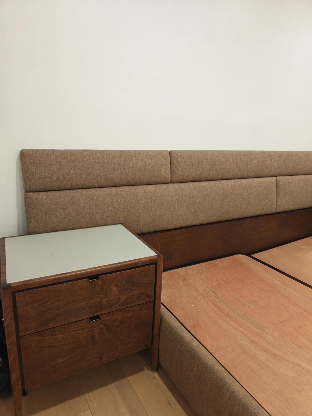 Modern Upholstered Platform Bed Frame with Nightstands - photo 2