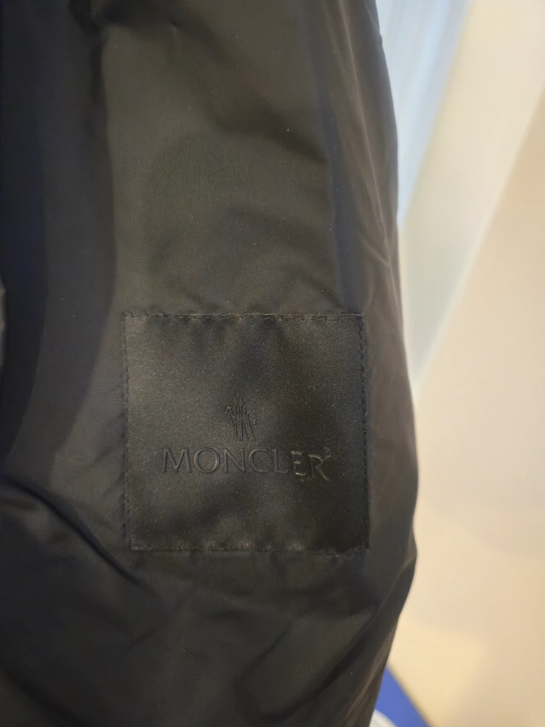 Moncler Junichi Men's Windbreaker Size 7 - photo 4