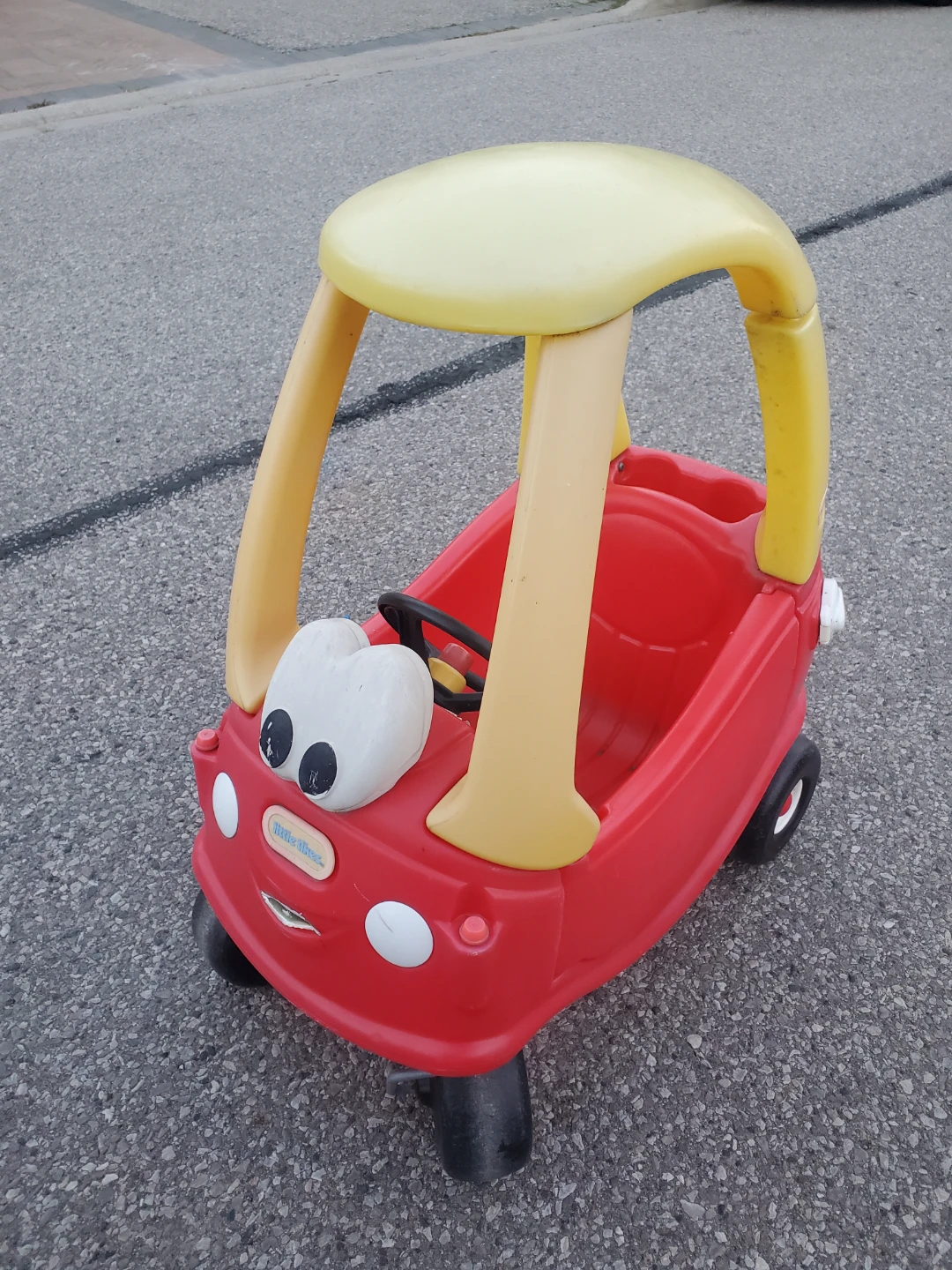 Little Tikes Cozy Coupe Ride-On Car - photo 2