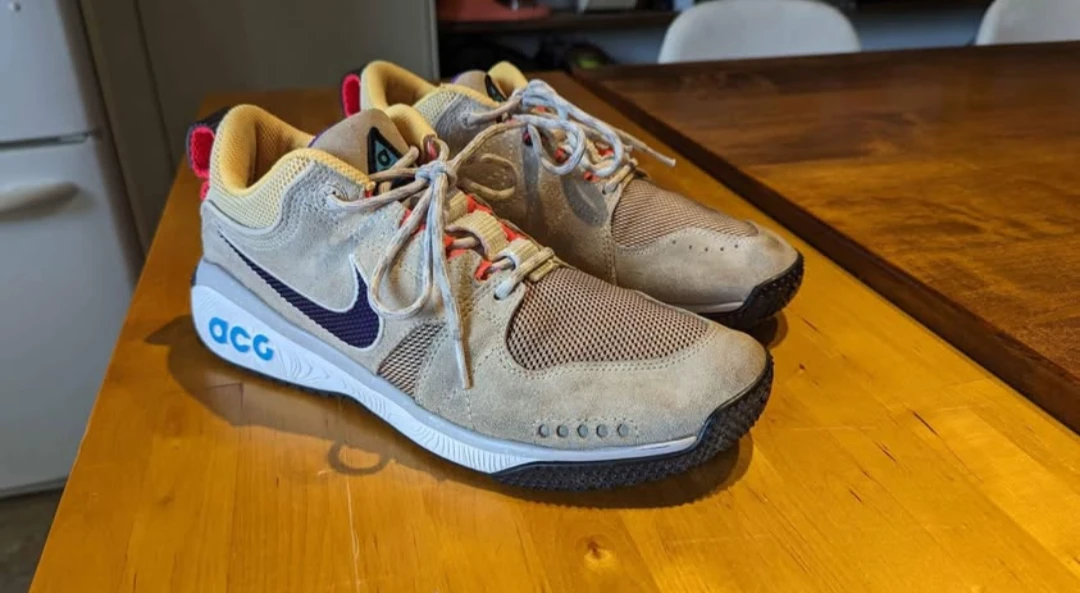 Nike ACG Dog Mountain Outdoor Sneakers - Size 9.5 Men's Shoes - photo 2