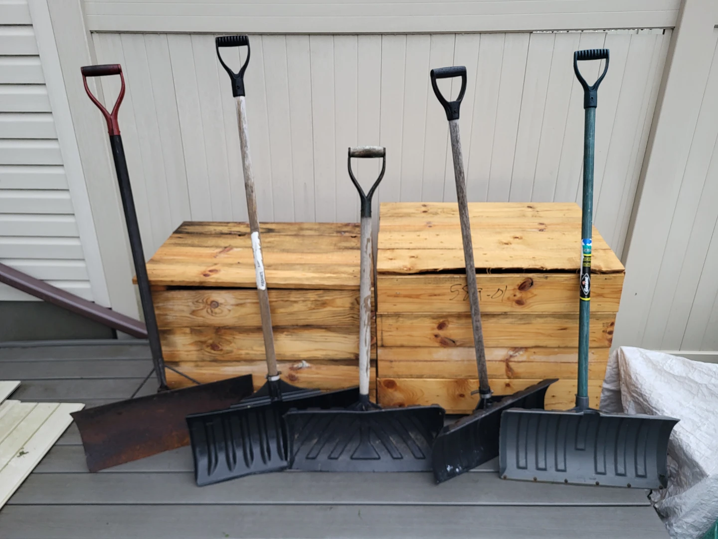 Winter Snow Shovels and Pushers