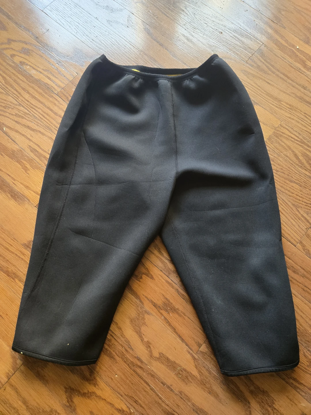 Black Neoprene Sweat / wet suit CaprisXXL
