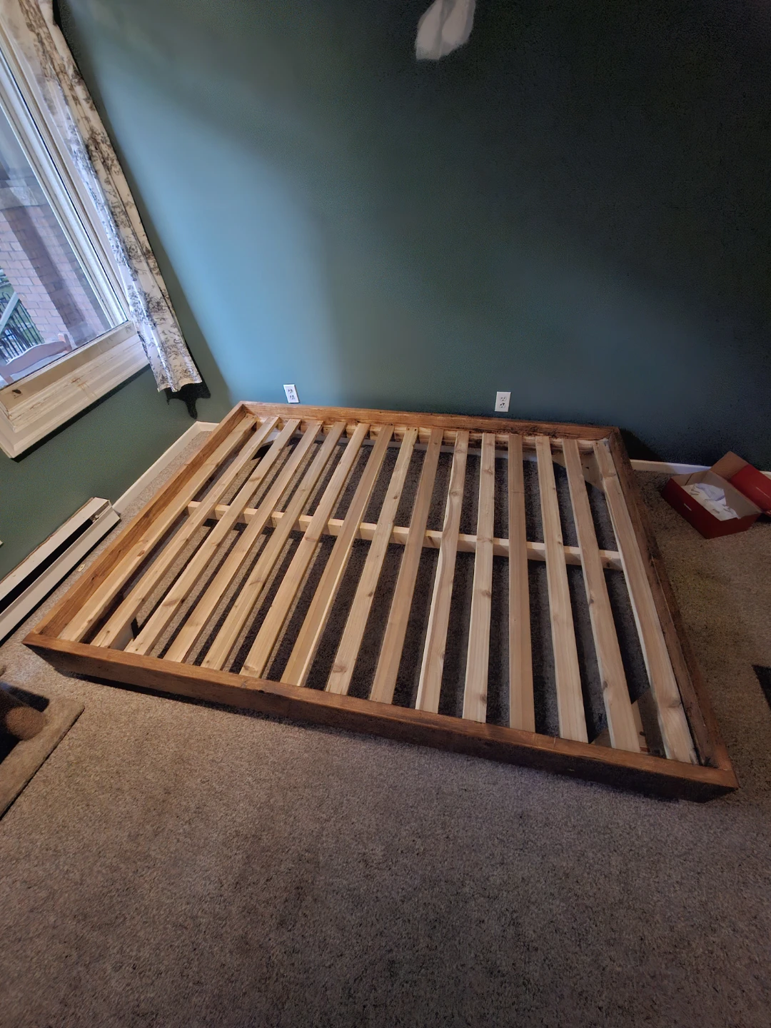 Queen size bed frame - photo 2