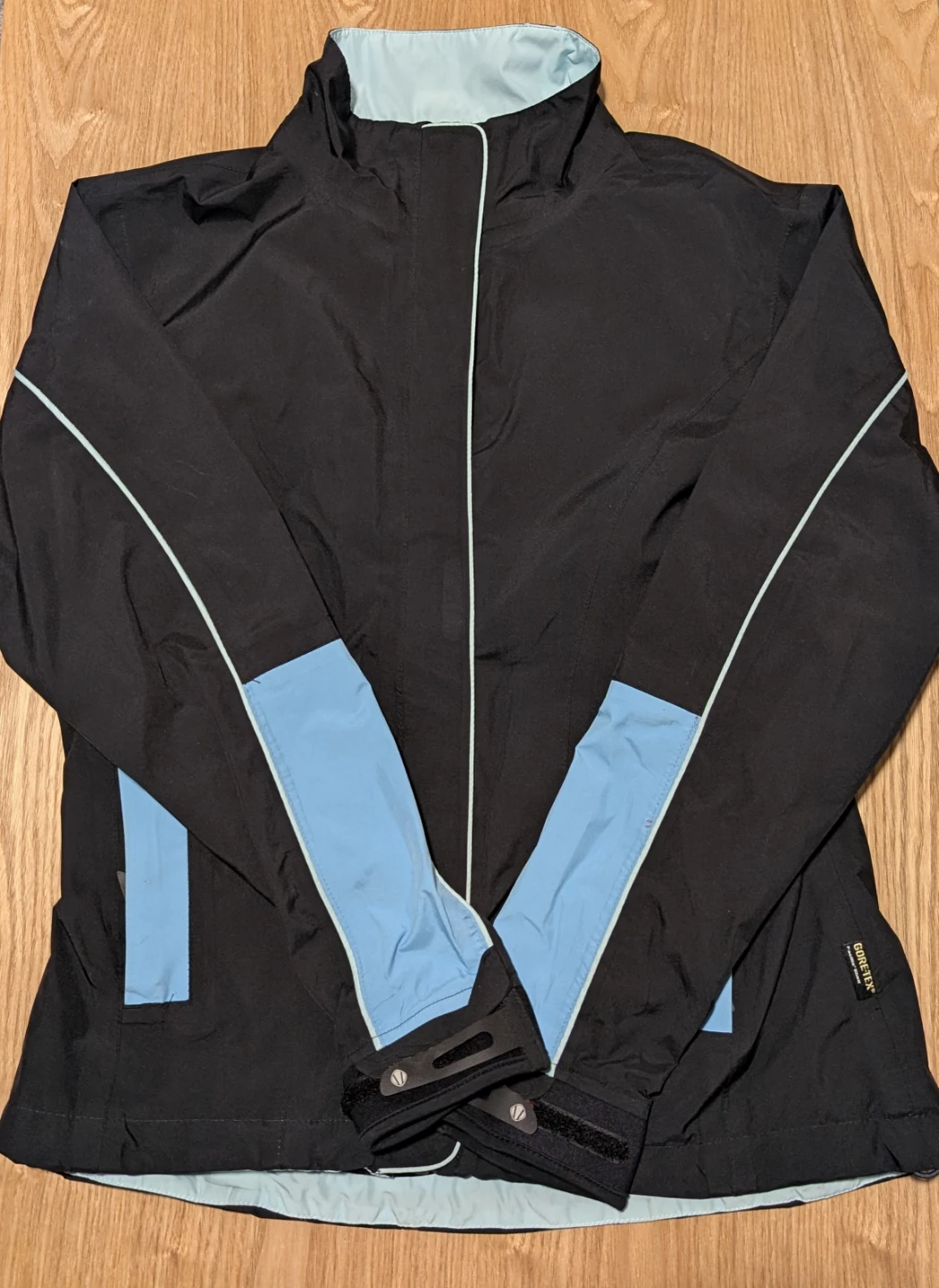 Like NEW: Sunice Women's Gore-Tex Hurricane Jacket