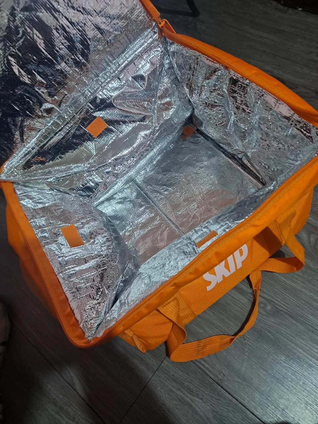SkipTheDishes Insulated Delivery Bag - photo 2
