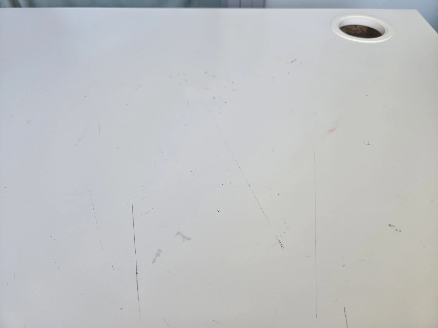 IKEA MICKE Desk - photo 3